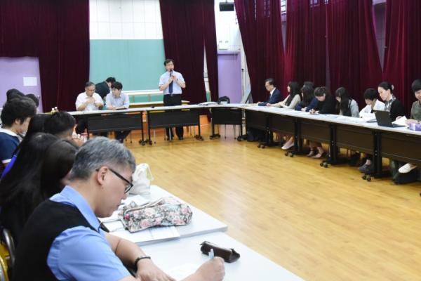 支援計劃  五所網絡學校進行首次聯校集體備課。